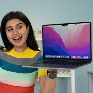 MacBook Air (M2,2022): (best laptop for teachers)