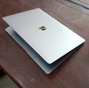 Apple MacBook Pro 16: (best laptops for aerospace engineering students)