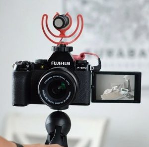 Fujifilm X-S10: (Best Camera For Vlogging)